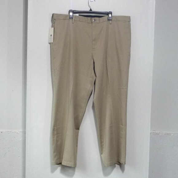 DOCKERS SIZE 42X30 COMFORT WAIST RELAXED FIT PANTS - Picture 1 of 11